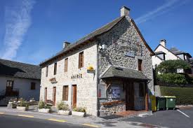 Mairie de Florentin-La-Capelle en centre-village